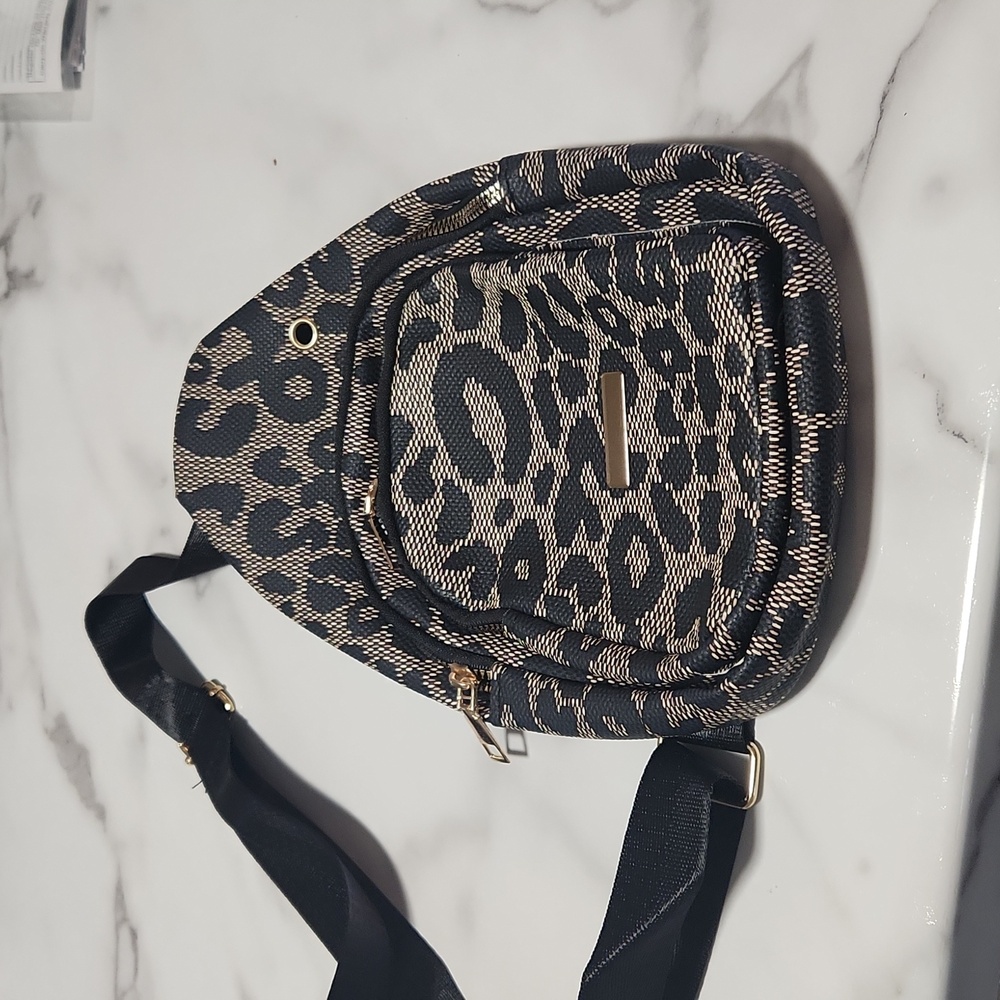 NEW! Leopard Printed PU leather zippered fanny pack sling bag
